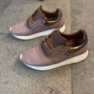 Esseutesse Italian leather sneakers